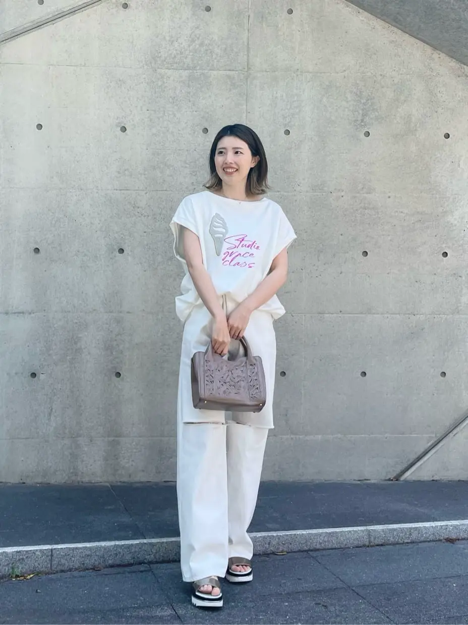 GRACE CONTINENTAL minami コーディネート画像