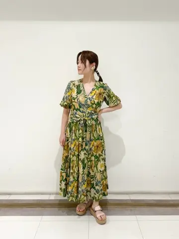 GRACE CONTINENTAL SAYUMI Nagashima コーディネート画像