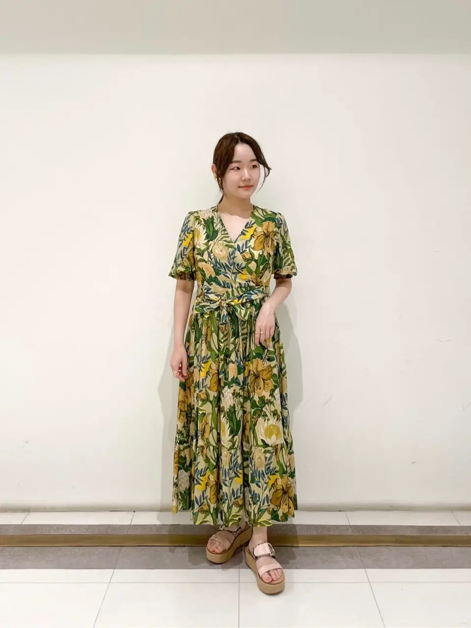 GRACE CONTINENTAL SAYUMI Nagashima コーディネート画像