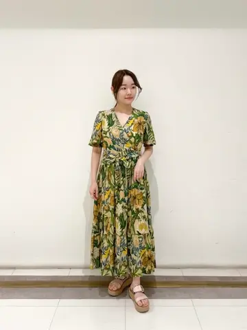 GRACE CONTINENTAL SAYUMI Nagashima コーディネート画像