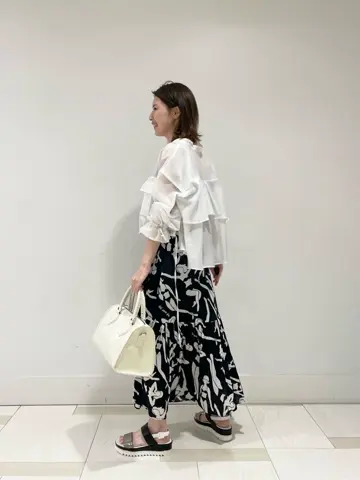 GRACE CONTINENTAL minami コーディネート画像