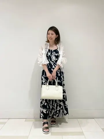 GRACE CONTINENTAL minami コーディネート画像
