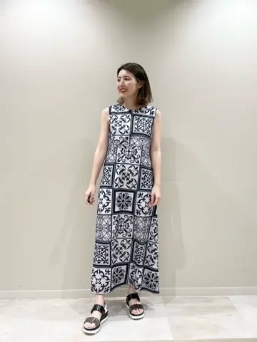 GRACE CONTINENTAL minami コーディネート画像