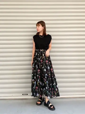 GRACE CONTINENTAL 古川温子 コーディネート画像