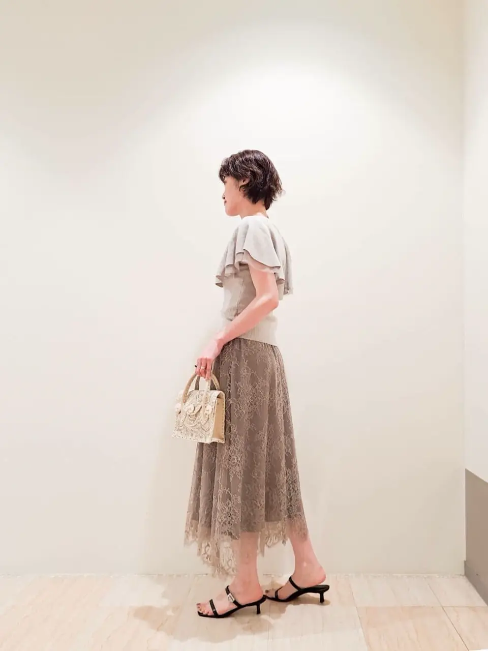 GRACE CONTINENTAL 今野　志保 コーディネート画像