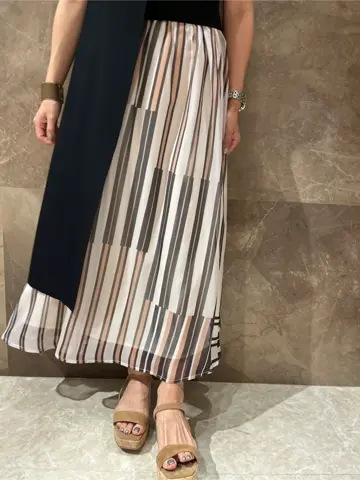 GRACE CONTINENTAL 穐山　香織 コーディネート画像