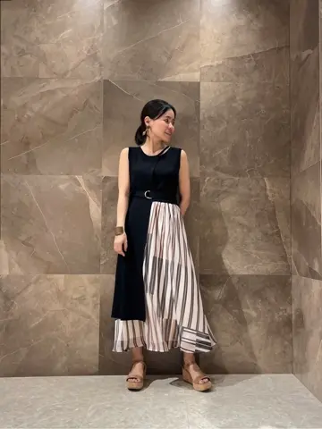 GRACE CONTINENTAL 穐山　香織 コーディネート画像