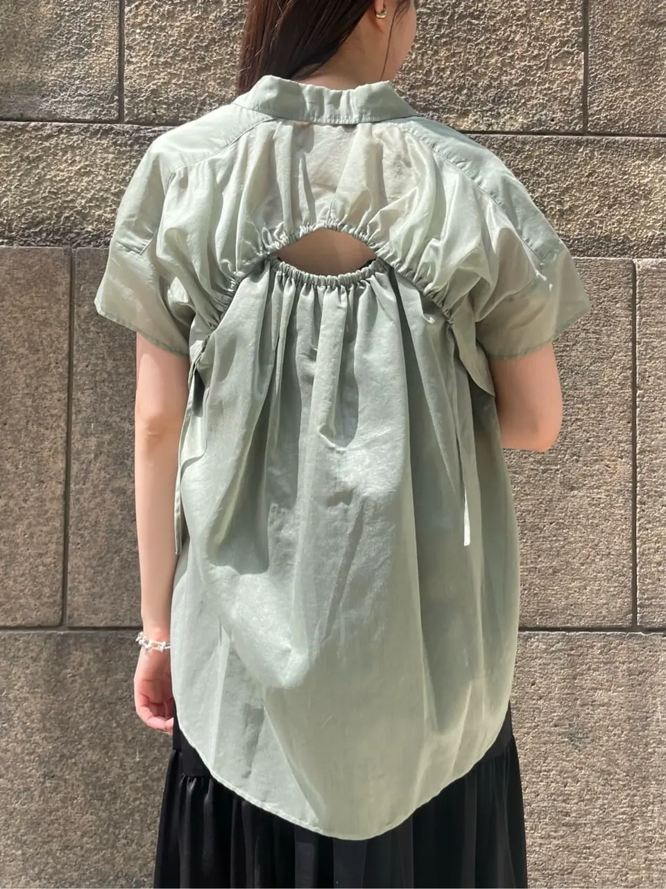 GRACE CONTINENTAL 伊藤　静華 コーディネート画像