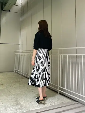 GRACE CONTINENTAL 伊藤　静華 コーディネート画像