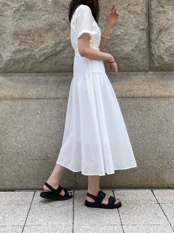 GRACE CONTINENTAL 伊藤　静華 コーディネート画像