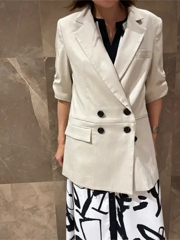 GRACE CONTINENTAL 穐山　香織 コーディネート画像