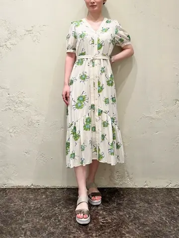 GRACE CONTINENTAL Kogane. コーディネート画像