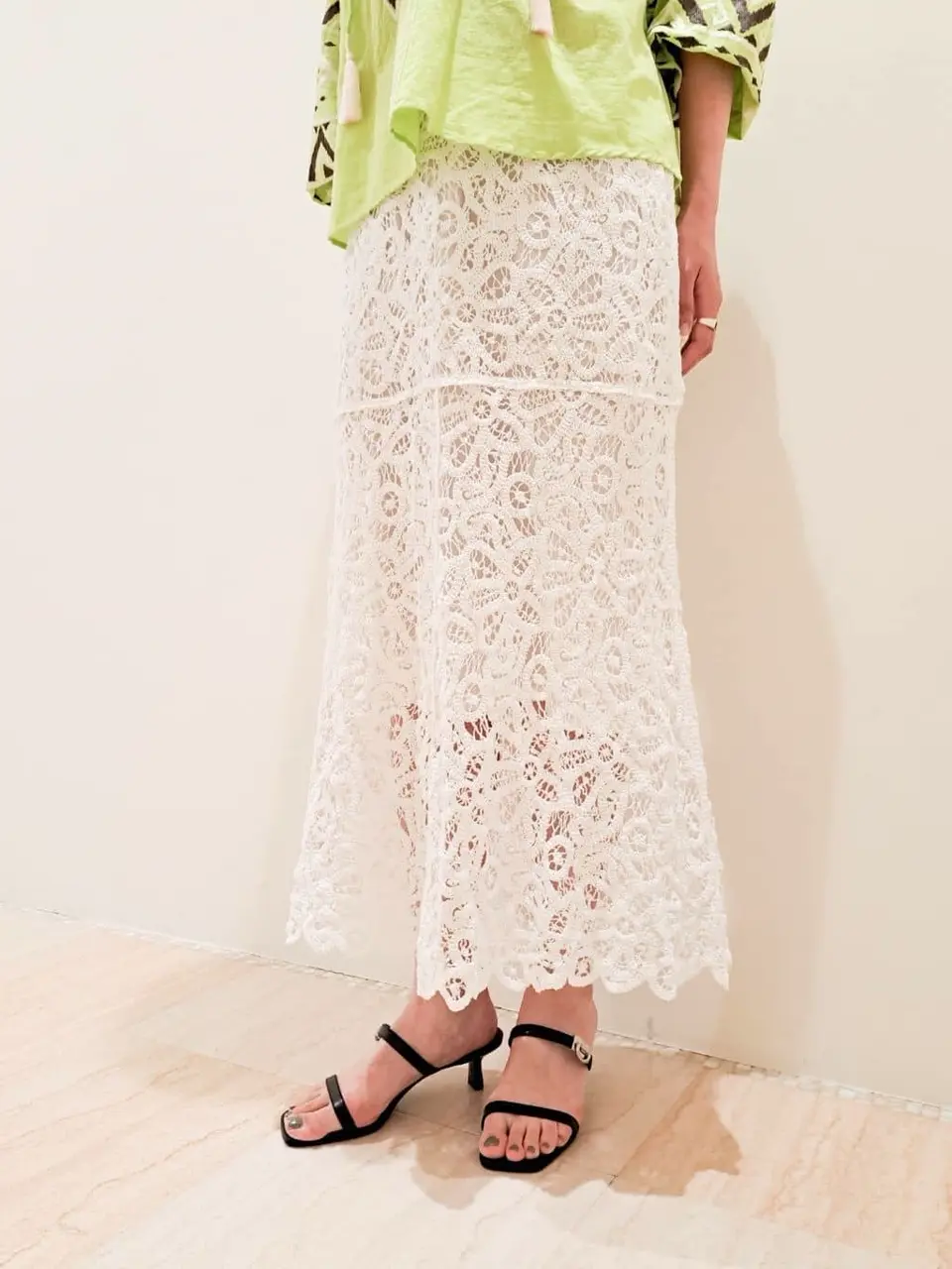 GRACE CONTINENTAL 今野　志保 コーディネート画像