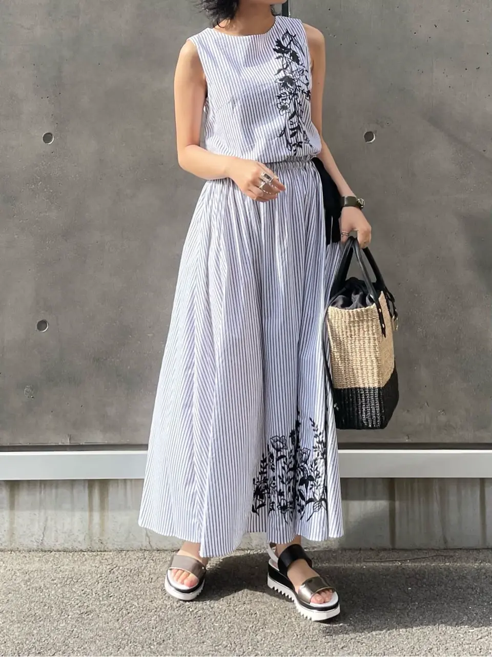 GRACE CONTINENTAL yoshi コーディネート画像