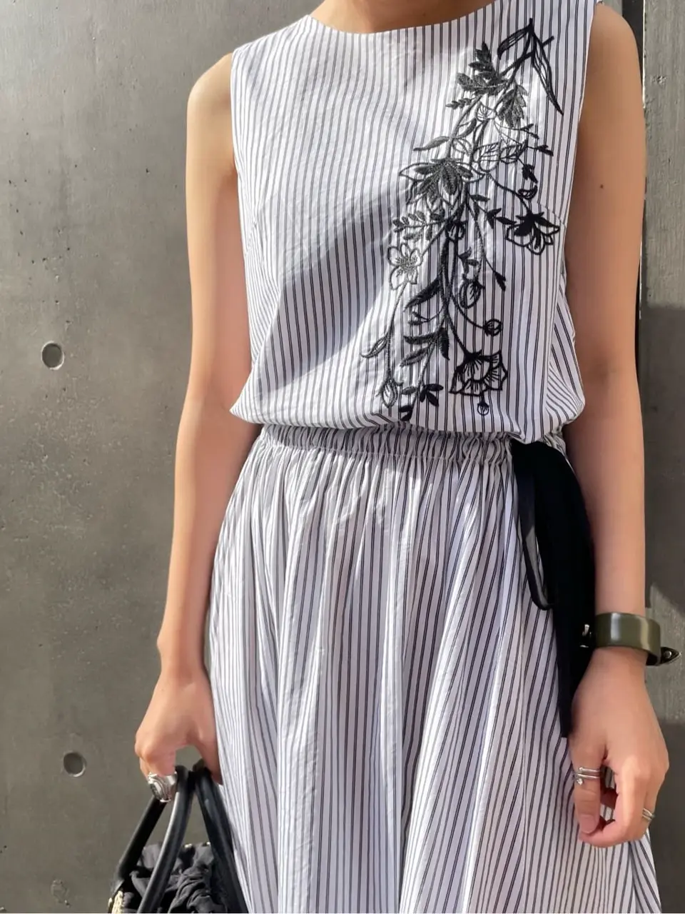 GRACE CONTINENTAL yoshi コーディネート画像