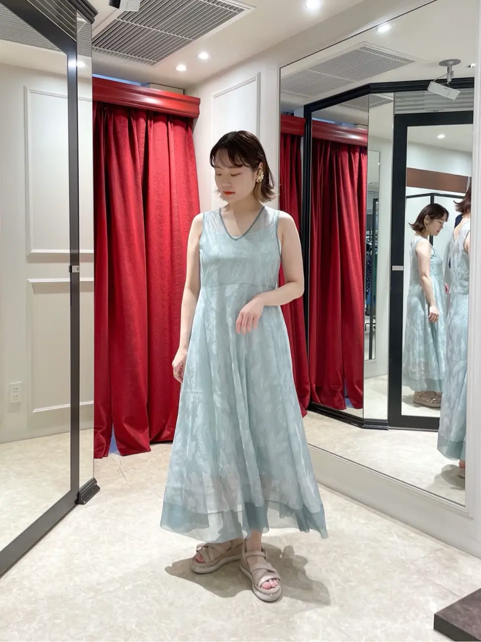 GRACE CONTINENTAL SAYUMI Nagashima コーディネート画像