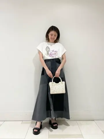 GRACE CONTINENTAL minami コーディネート画像