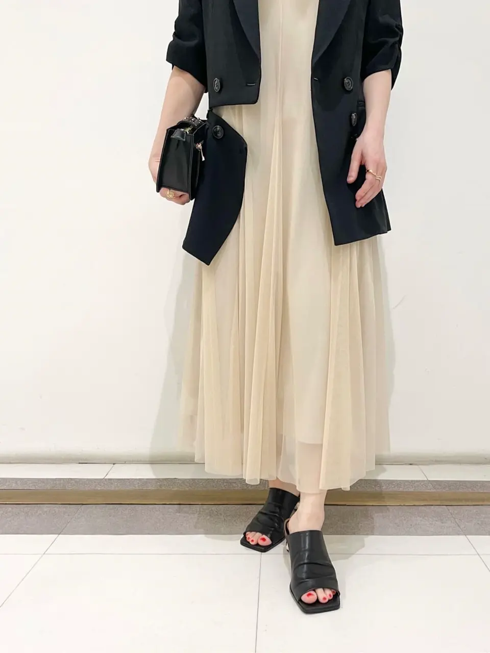 GRACE CONTINENTAL SAYUMI Nagashima コーディネート画像