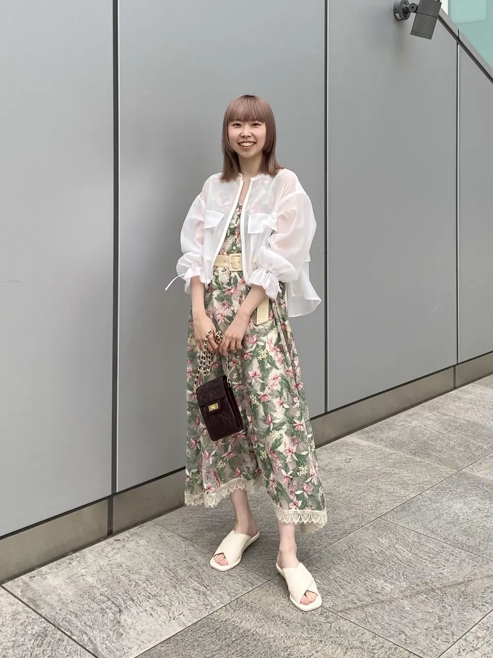 GRACE CONTINENTAL Abe コーディネート画像