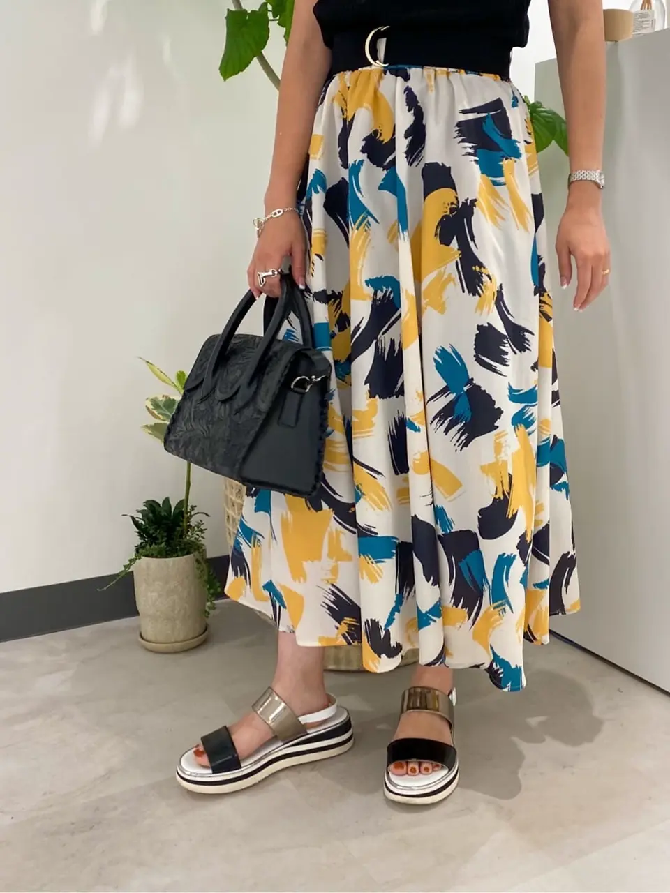 GRACE CONTINENTAL 古川温子 コーディネート画像