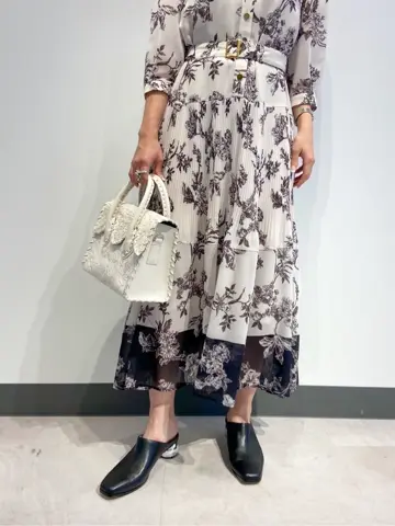 GRACE CONTINENTAL 古川温子 コーディネート画像