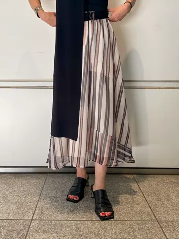 GRACE CONTINENTAL 尾田亜沙美 コーディネート画像