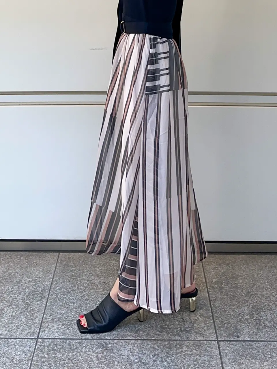 GRACE CONTINENTAL 尾田亜沙美 コーディネート画像