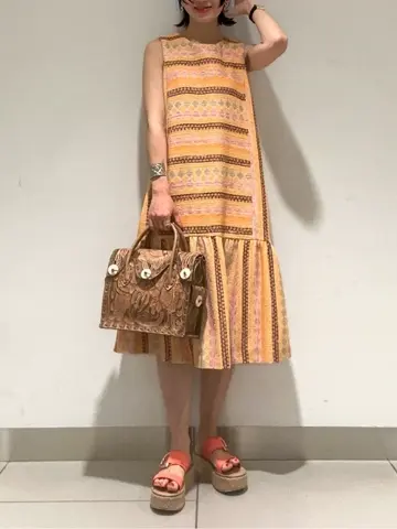 GRACE CONTINENTAL 尾田亜沙美 コーディネート画像