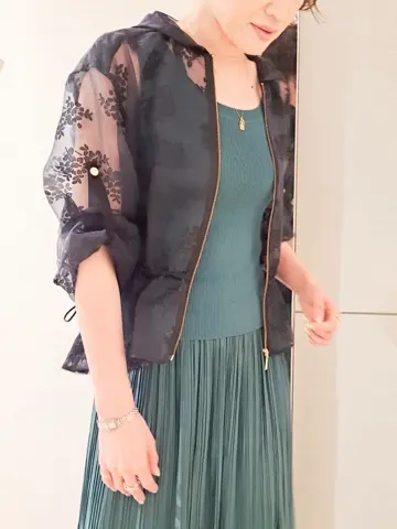 GRACE CONTINENTAL 今野　志保 コーディネート画像