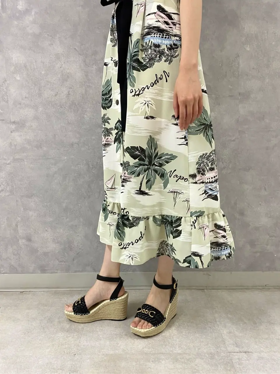 GRACE CONTINENTAL Abe コーディネート画像