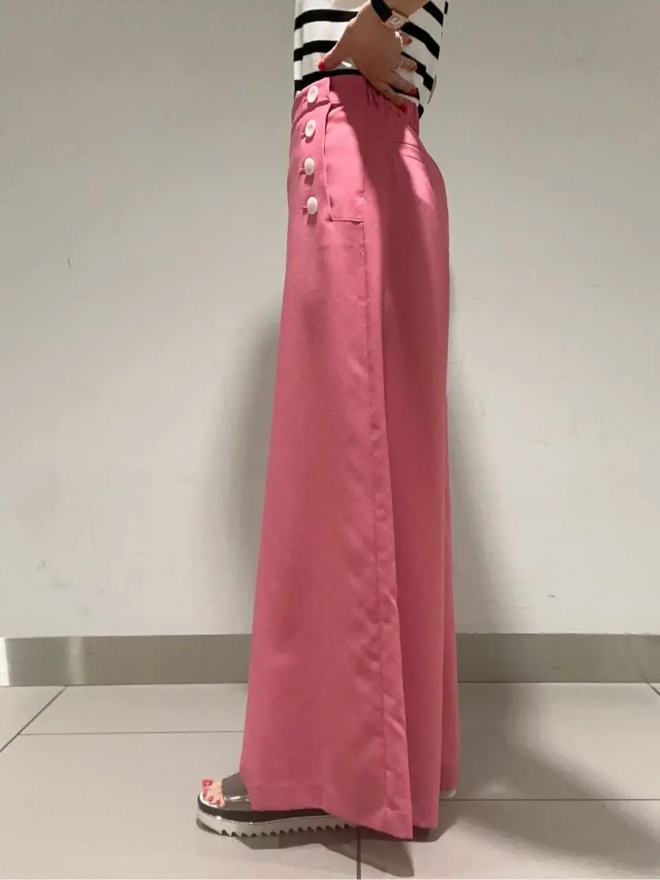 GRACE CONTINENTAL 尾田亜沙美 コーディネート画像