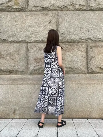 GRACE CONTINENTAL 伊藤　静華 コーディネート画像