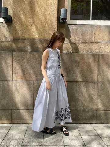 GRACE CONTINENTAL 伊藤　静華 コーディネート画像