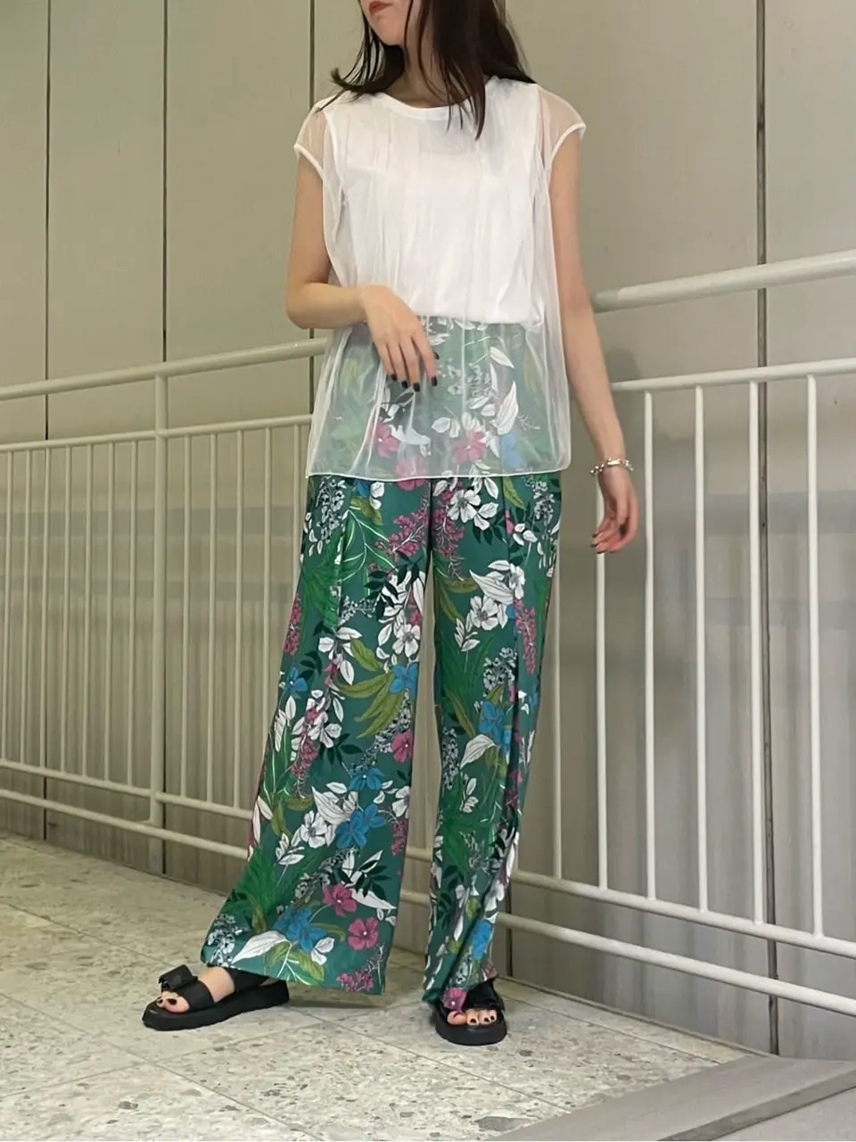 GRACE CONTINENTAL 伊藤　静華 コーディネート画像