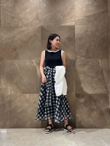 GRACE CONTINENTAL 穐山　香織 コーディネート画像