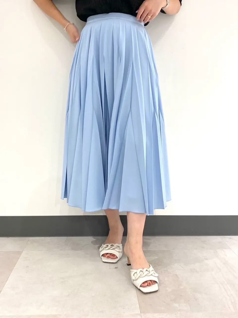 GRACE CONTINENTAL 古川温子 コーディネート画像