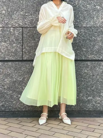 GRACE CONTINENTAL yoshi コーディネート画像