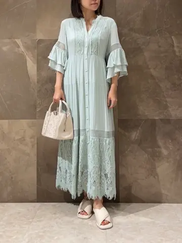 GRACE CONTINENTAL 穐山　香織 コーディネート画像