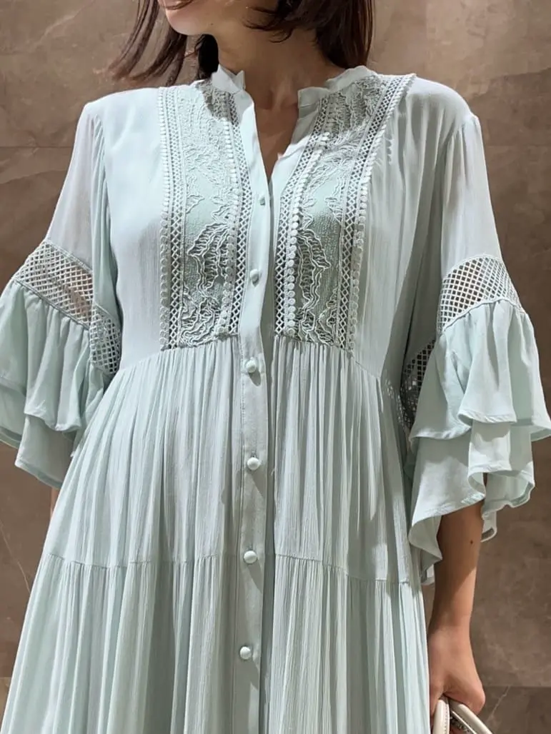 GRACE CONTINENTAL 穐山　香織 コーディネート画像