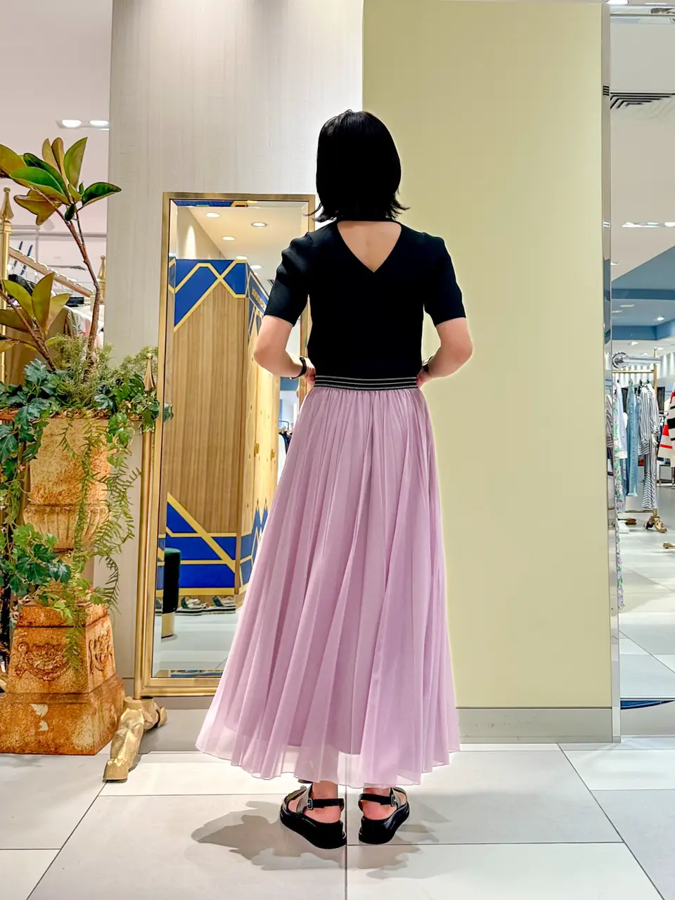 GRACE CONTINENTAL 尾田亜沙美 コーディネート画像