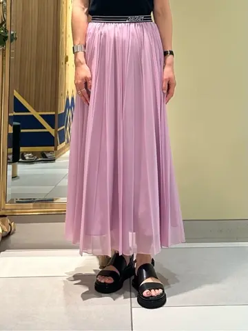 GRACE CONTINENTAL 尾田亜沙美 コーディネート画像