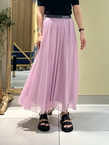 GRACE CONTINENTAL 尾田亜沙美 コーディネート画像