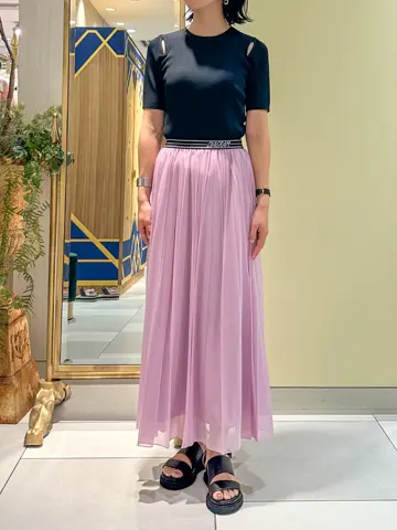 GRACE CONTINENTAL 尾田亜沙美 コーディネート画像