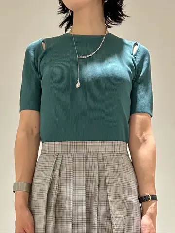 GRACE CONTINENTAL 尾田亜沙美 コーディネート画像