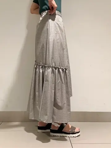 GRACE CONTINENTAL 尾田亜沙美 コーディネート画像