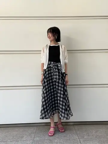 GRACE CONTINENTAL 尾田亜沙美 コーディネート画像