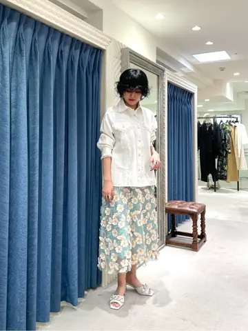 GRACE CONTINENTAL yoshi コーディネート画像