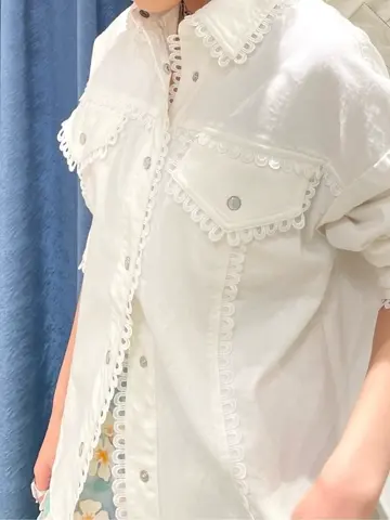 GRACE CONTINENTAL yoshi コーディネート画像