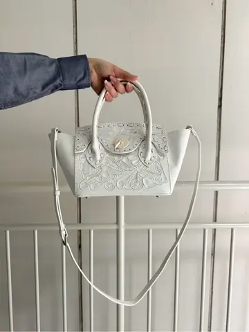 GRACE CONTINENTAL 加藤   恵理奈 コーディネート画像