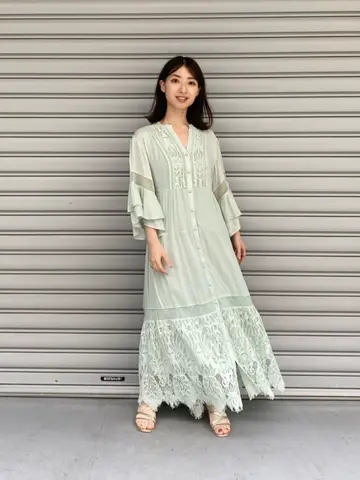 GRACE CONTINENTAL 青木育日 コーディネート画像